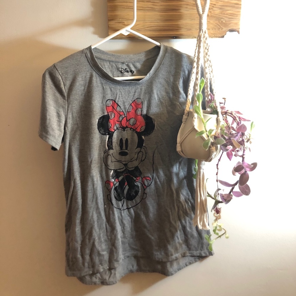 Grey Minnie Mouse t-shirt